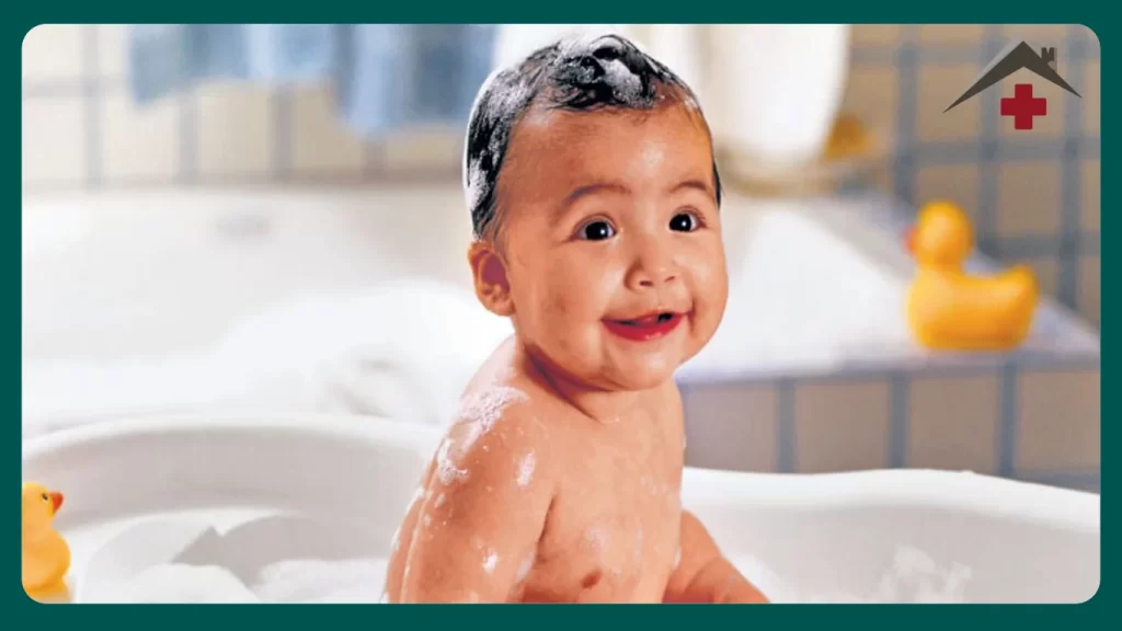 حمام کردن نوزاد در منزل