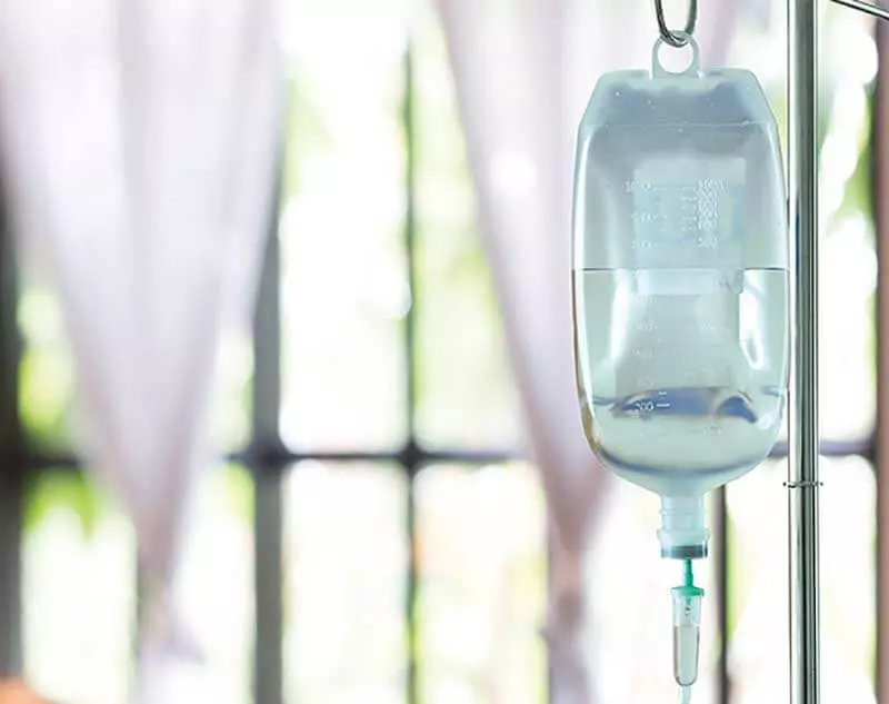 سرم تراپی در منزل تهران