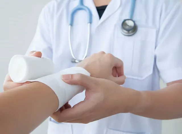 پانسمان زخم در منزل