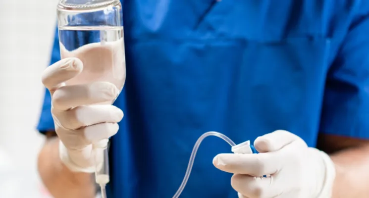 سرم تراپی در منزل